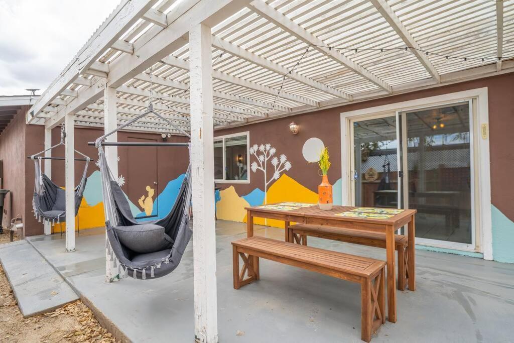 הוילה ג'ושואה טרי Palm Vista Retreat *Hot Tub/Cowboy Pool/Hammocks* מראה חיצוני תמונה