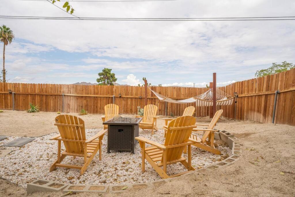 הוילה ג'ושואה טרי Palm Vista Retreat *Hot Tub/Cowboy Pool/Hammocks* מראה חיצוני תמונה