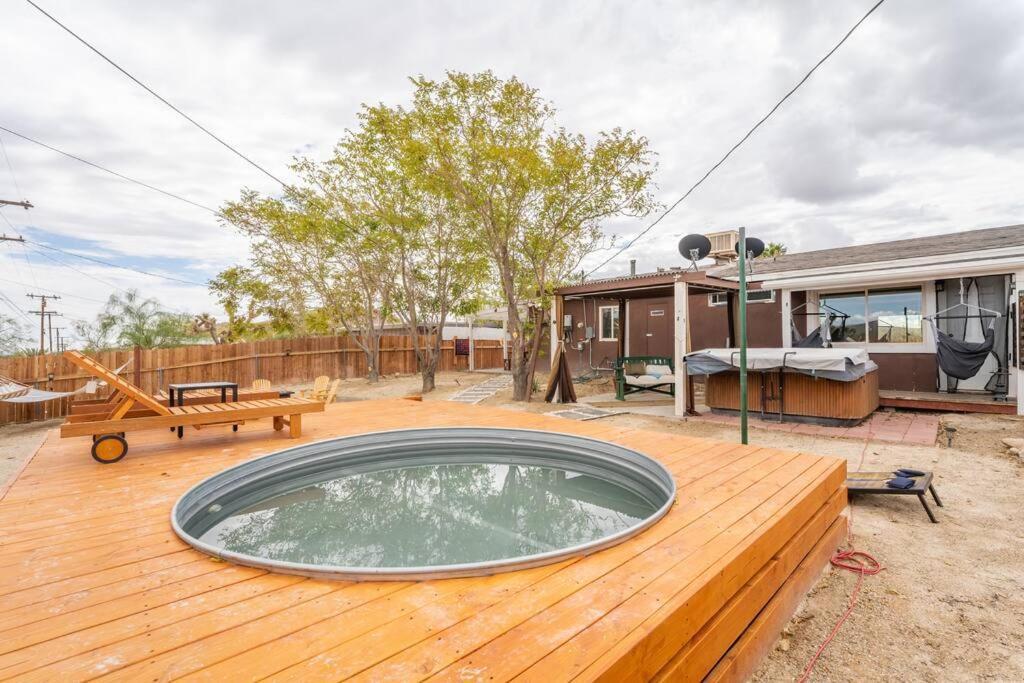 הוילה ג'ושואה טרי Palm Vista Retreat *Hot Tub/Cowboy Pool/Hammocks* מראה חיצוני תמונה