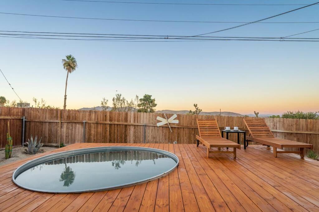 הוילה ג'ושואה טרי Palm Vista Retreat *Hot Tub/Cowboy Pool/Hammocks* מראה חיצוני תמונה